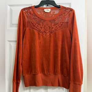 🎉4 for $10 velvet Burnt Orange Lace Detail Sweater